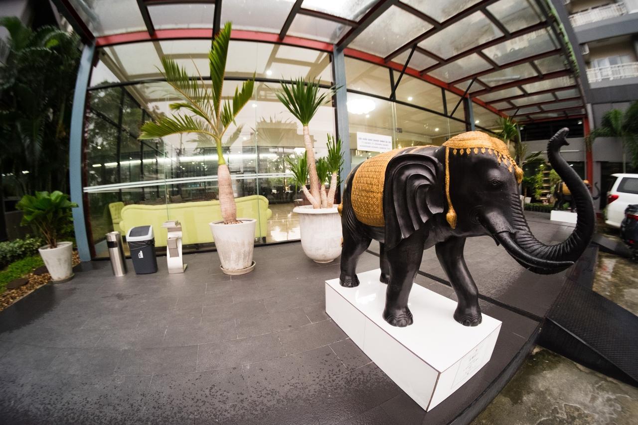 Apple Holiday Bangkok Exterior foto