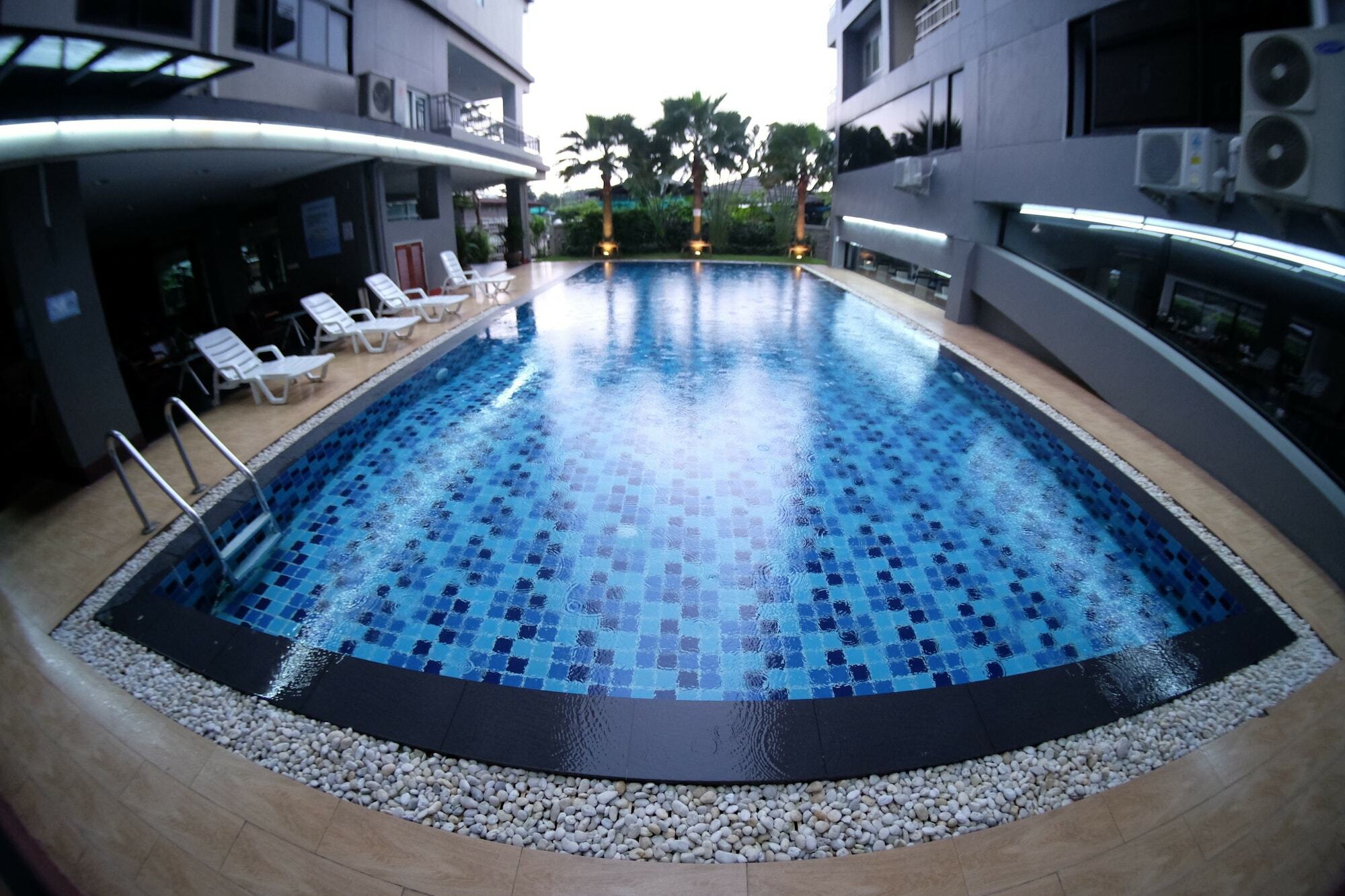 Apple Holiday Bangkok Exterior foto